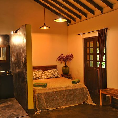 Bed and Breakfast Jardin D'Ulysse & Hard Rock Morjim Exterior foto